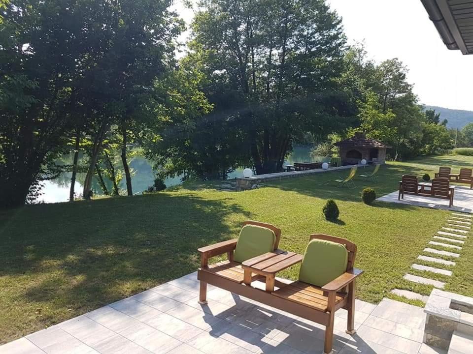 Holiday Home Green Coast Bosanska Krupa Eksteriør billede